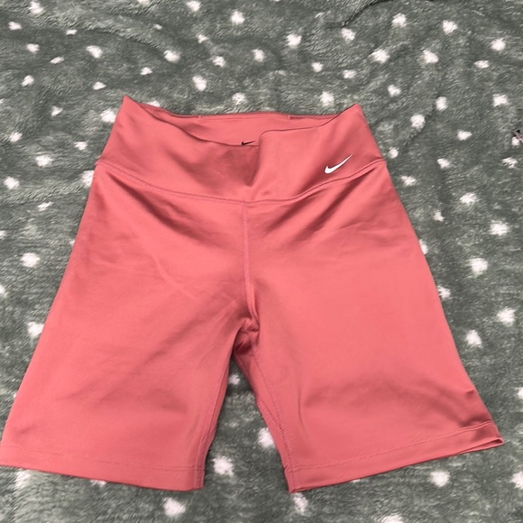 Nike Pants - 🌷2/30🌷NWOT Nike Medium Dri-Fit Biker Shorts
